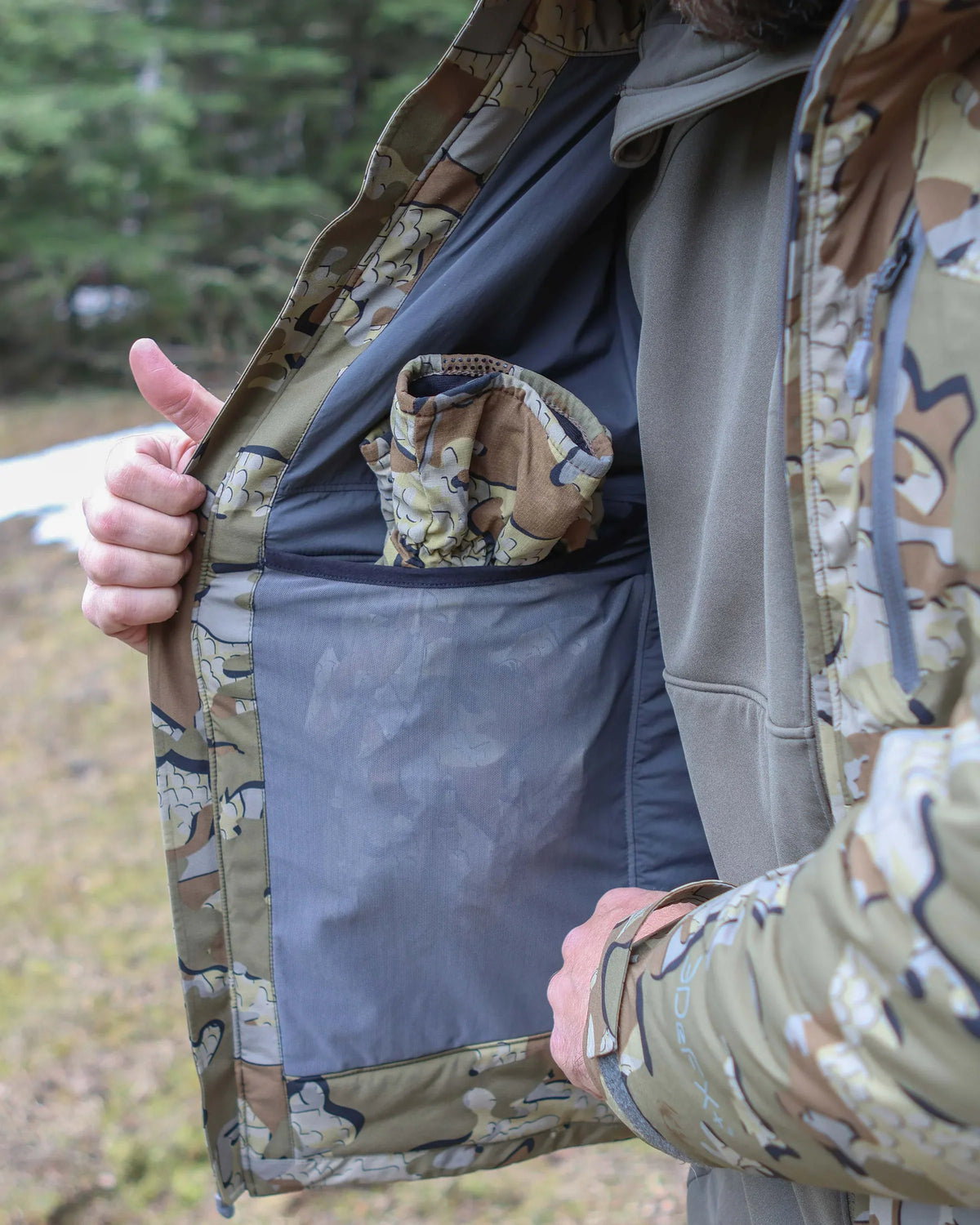 Mountain PRO Hooded Jacket | Valo
